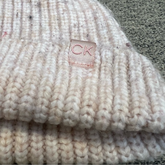 Calvin Klein Pink Knit Beanie Fleece Lined Hat One Size OS Soft Cozy Winter - Picture 2 of 5